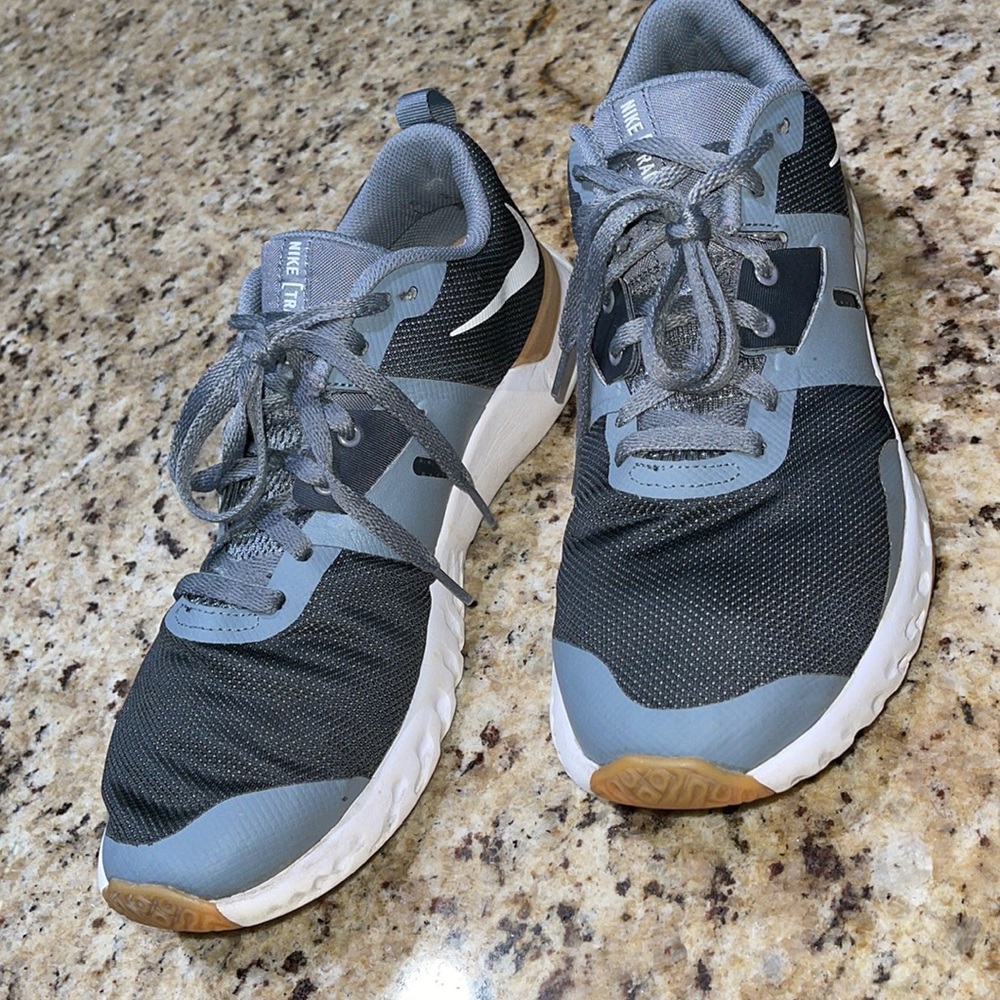 nike retaliation tr grey training shoes